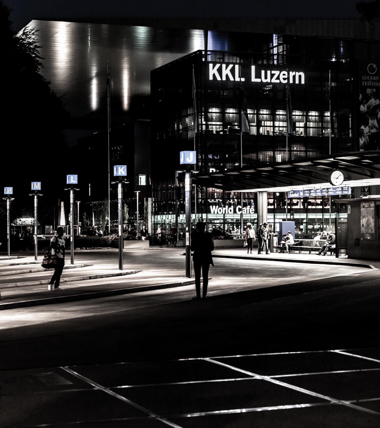 KKL, Kultur- und Kongresszentrum Luzern, Luzern, Signaletik, Leitsystem, Beschriftung, Information und Wegweisung, Beschriftungs- und Reklamekonzepte, Branding, Signaletikrichtlinien, Piktogramme, Grafik