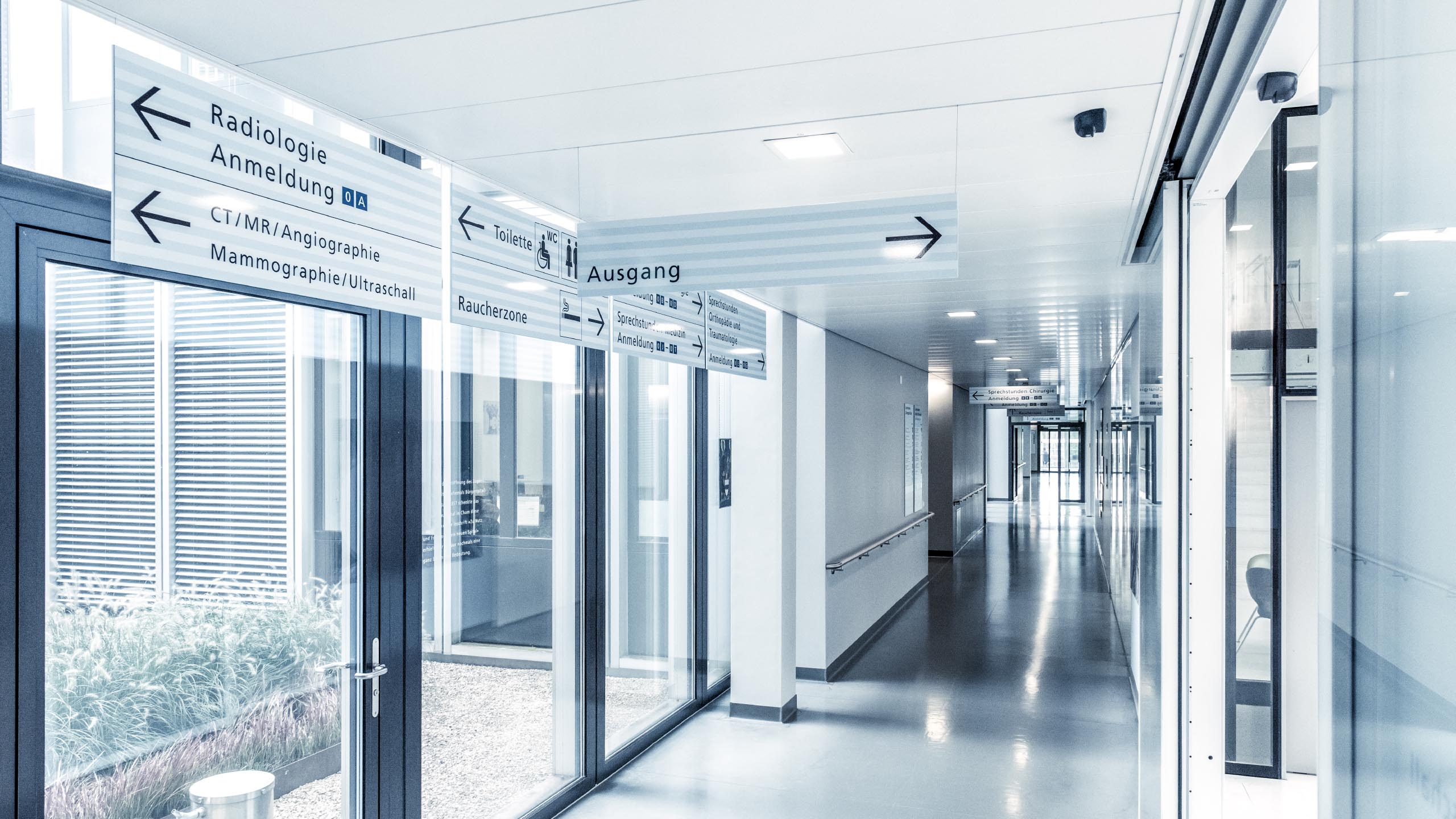 Zuger Kantonsspital, Spital, Signaletik, Leitsystem, Beschriftung, Information und Wegweisung, Beschriftungkonzept, Signaletikrichtlinien